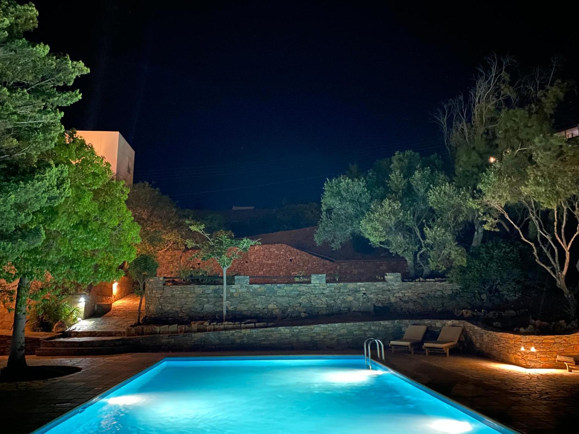 Apaggio Apartments Katapola Bagian luar foto