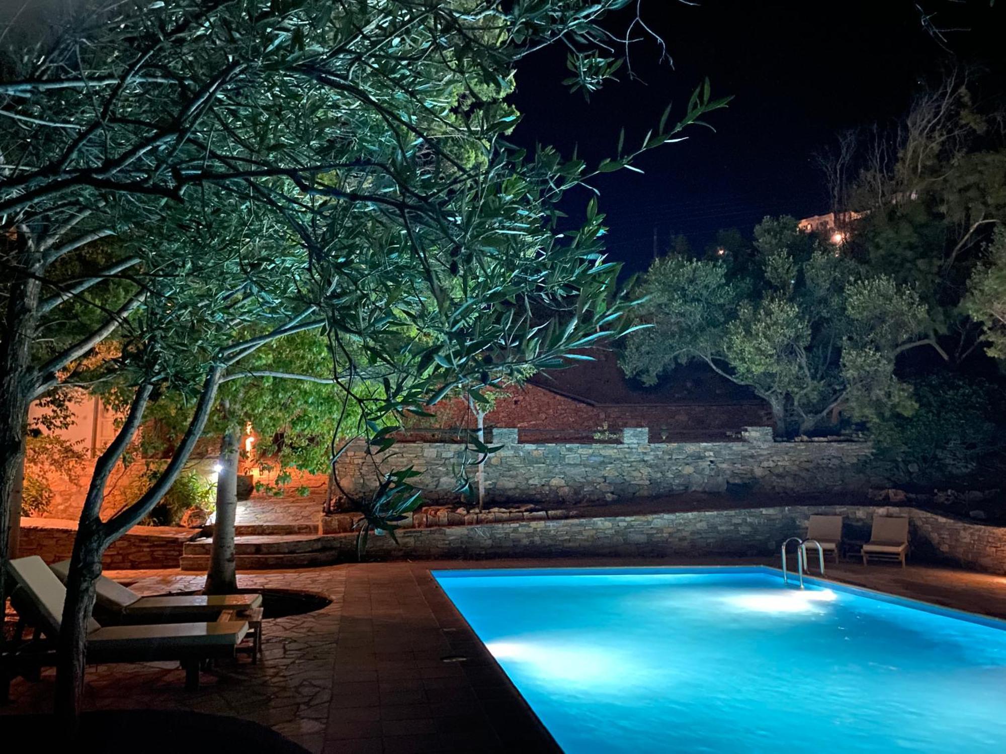 Apaggio Apartments Katapola Bagian luar foto
