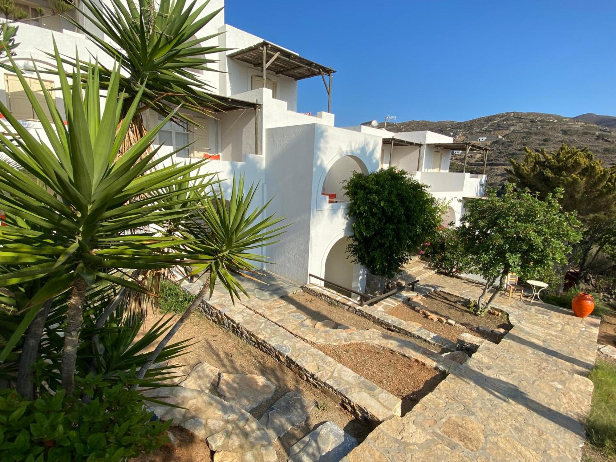 Apaggio Apartments Katapola Bagian luar foto