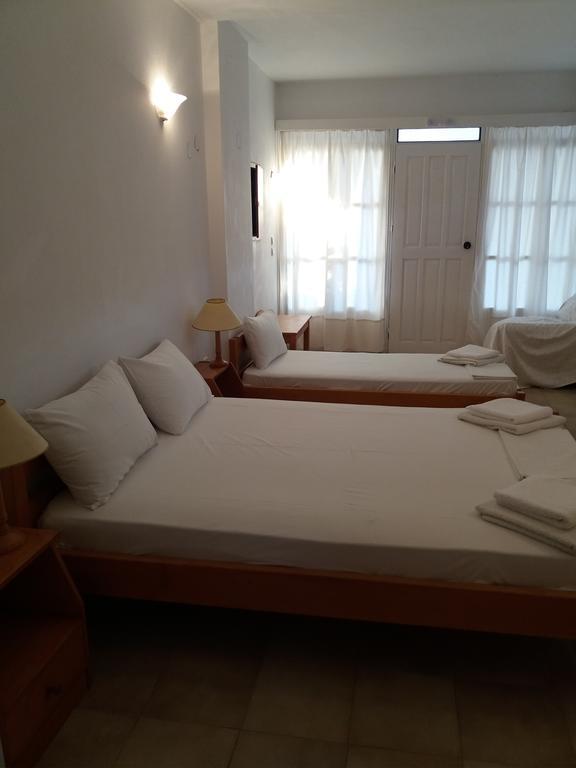 Apaggio Apartments Katapola Bagian luar foto