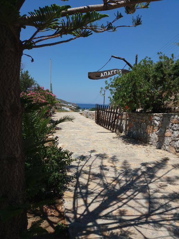 Apaggio Apartments Katapola Bagian luar foto